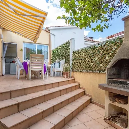 S46-casa De Vacaciones Climatizada Con Piscina, En El Centro Junto Al Mar, Barbacoa Y Wiifi *