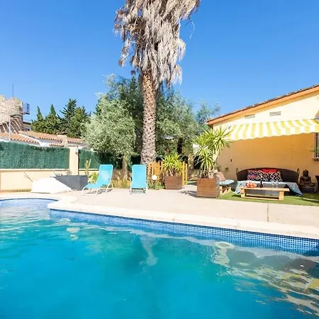 S46-casa De Vacaciones Climatizada Con Piscina, En El Centro Junto Al Mar, Barbacoa Y Wiifi *