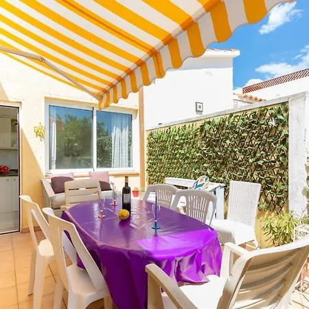 S46-casa De Vacaciones Climatizada Con Piscina, En El Centro Junto Al Mar, Barbacoa Y Wiifi אמפוריבראבה