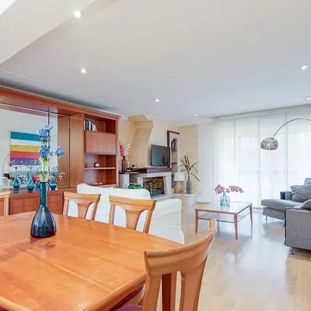 S46-casa De Vacaciones Climatizada Con Piscina, En El Centro Junto Al Mar, Barbacoa Y Wiifi * אמפוריבראבה