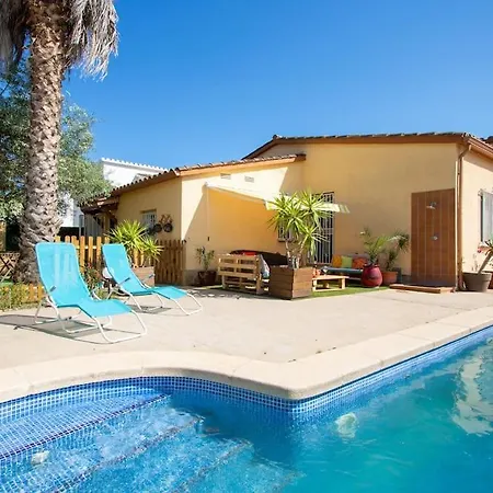 S46-casa De Vacaciones Climatizada Con Piscina, En El Centro Junto Al Mar, Barbacoa Y Wiifi בית נופש *