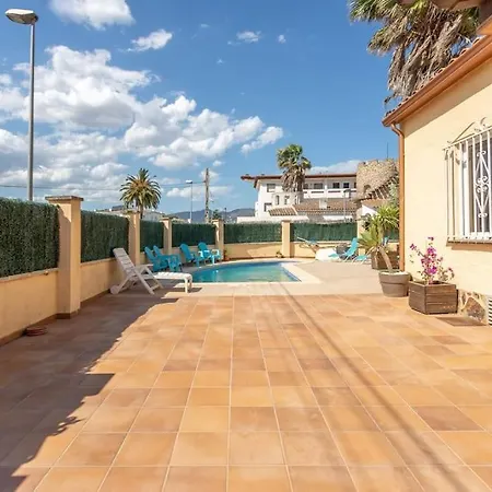 S46-casa De Vacaciones Climatizada Con Piscina, En El Centro Junto Al Mar, Barbacoa Y Wiifi בית נופש אמפוריבראבה